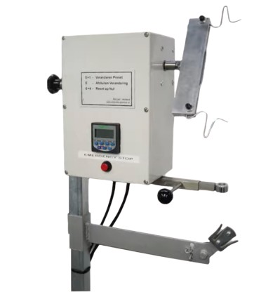 Bindmaskin för Tomatkrok lindar upp tråd 1 krok/gång