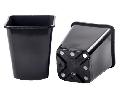 Blomkrukor hög fyrkant Ø9cm till Ø20cm